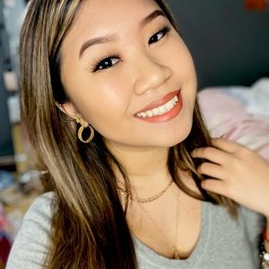 Meet your Posher, Athena